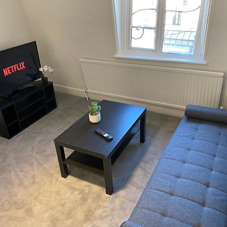Modern 1 Bedroom Flat In Paddington Londyn Zewnętrze zdjęcie